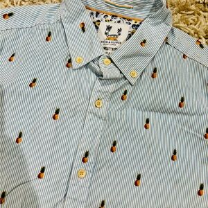 Denim & Flower Men's Button Up‎ Shirt Size Small White And Blue With Pineapples